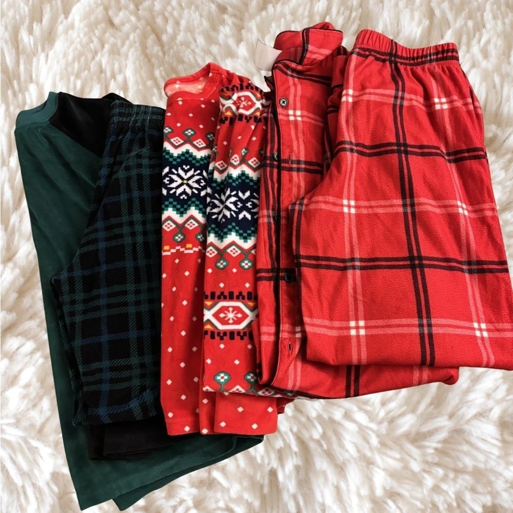 Cat & Jack Kids Pajama Set - Red, Green, and Black